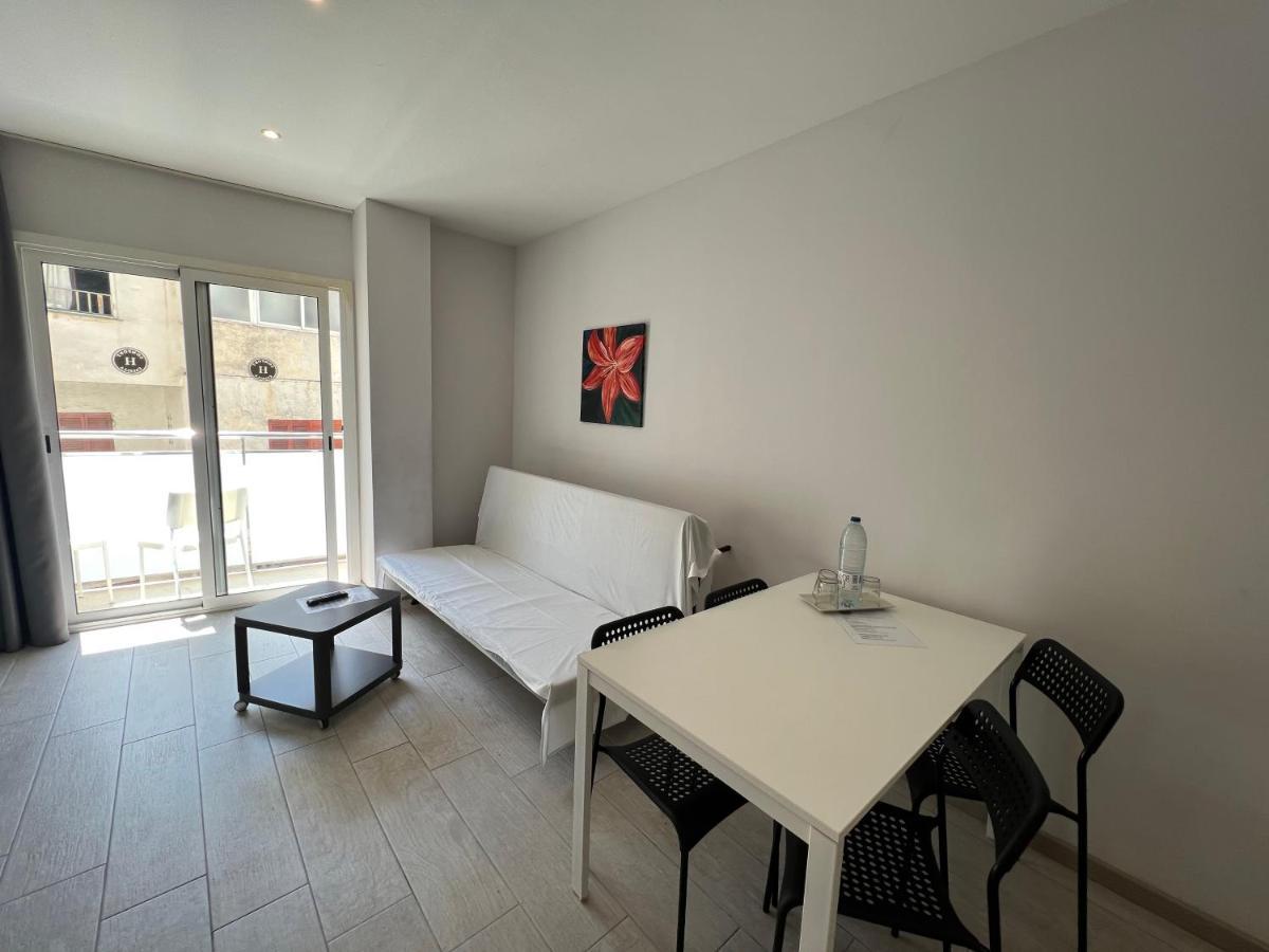 Apartamentos Comfort Calella Exterior foto
