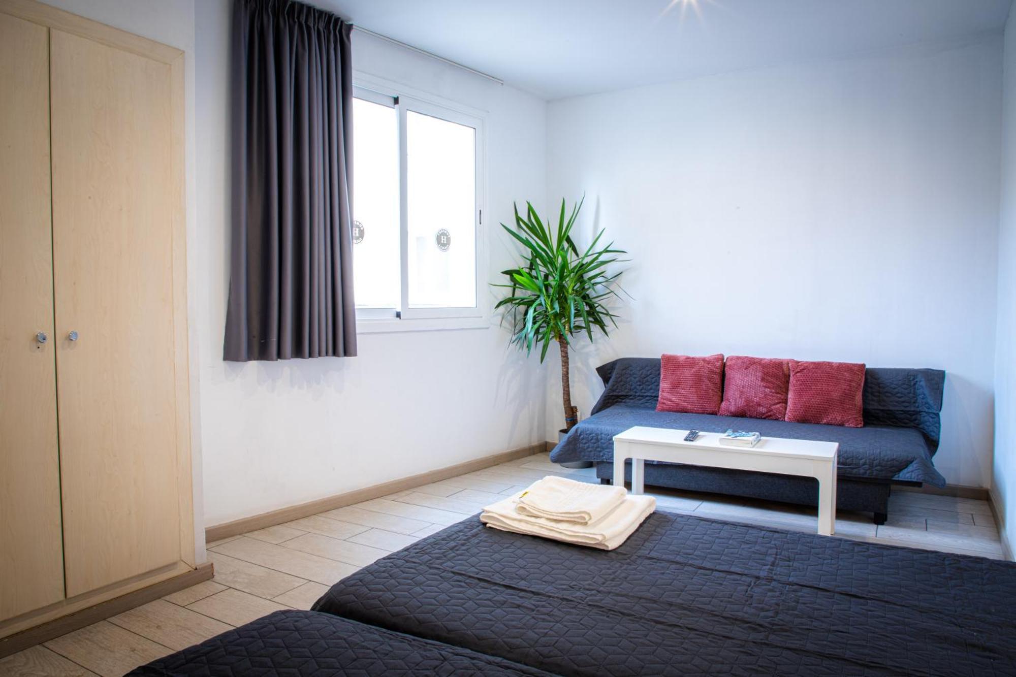 Apartamentos Comfort Calella Exterior foto