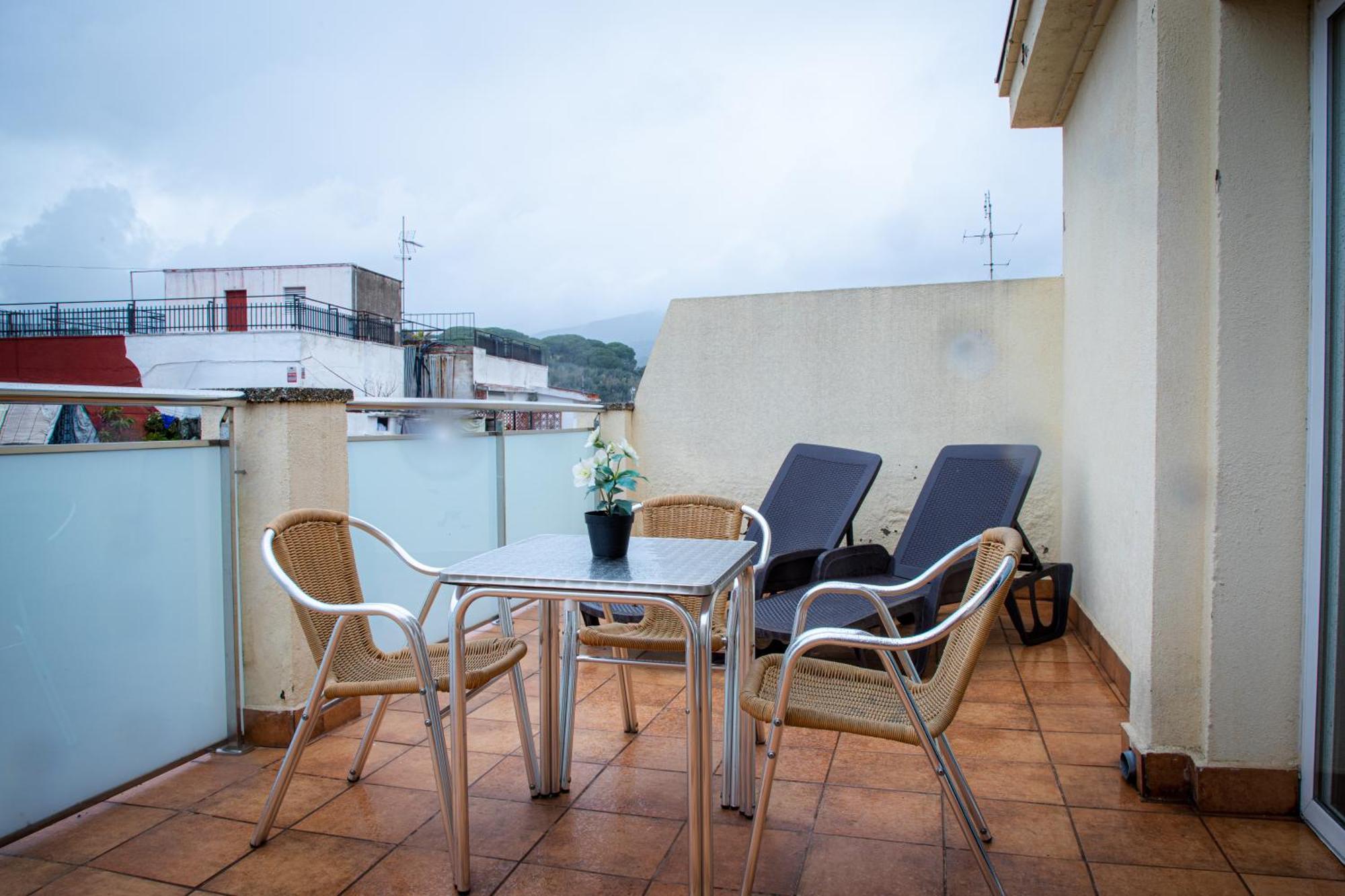 Apartamentos Comfort Calella Exterior foto